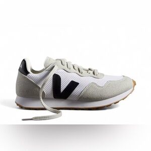 Veja White and Blue Casual Shoes